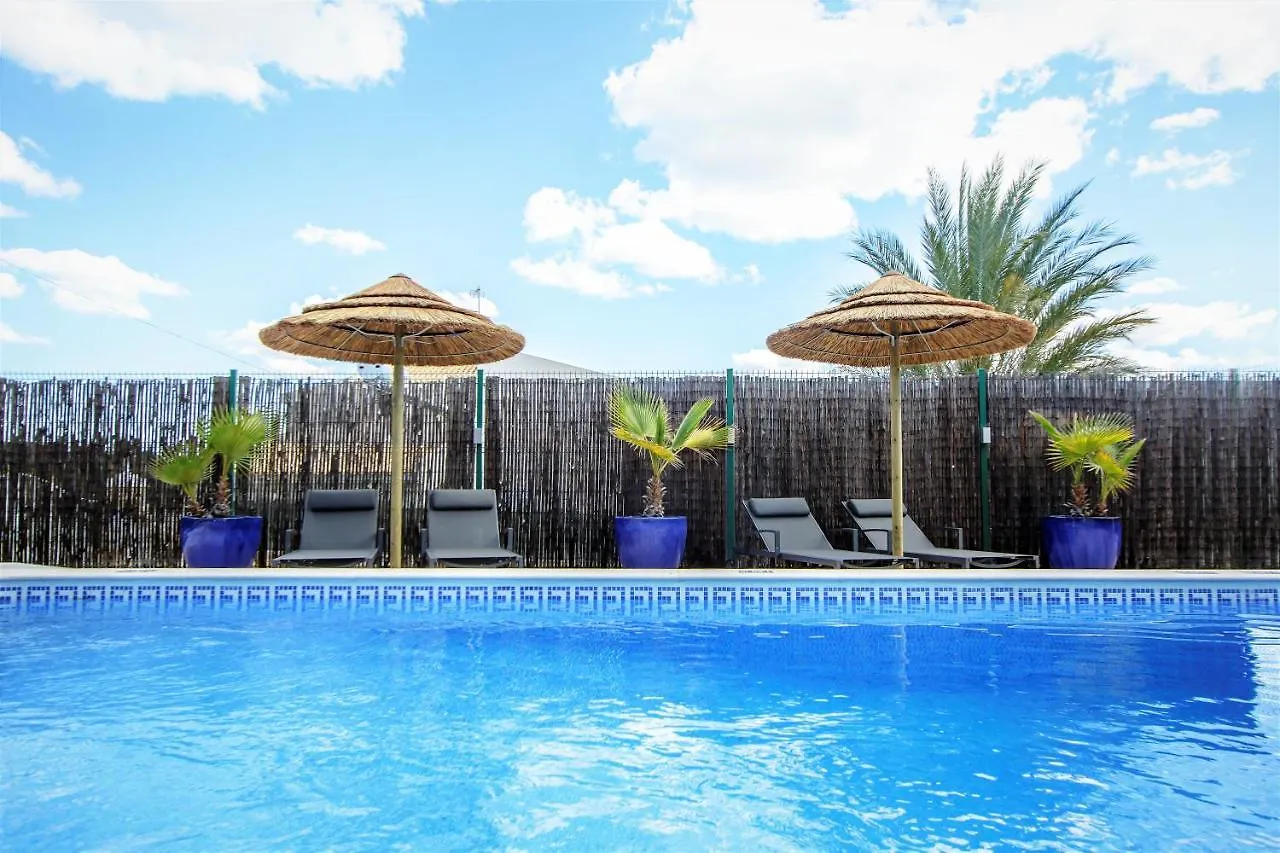 Villa Yvonne,Private Pool,Private Parking 1,7 Km From The Beatch Albufeira