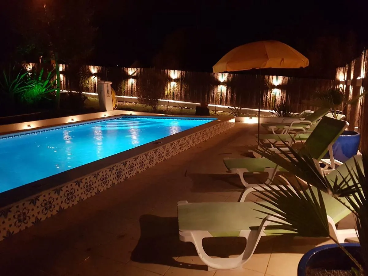 Villa Yvonne,Private Pool,Private Parking 1,7 Km From The Beatch Albufeira